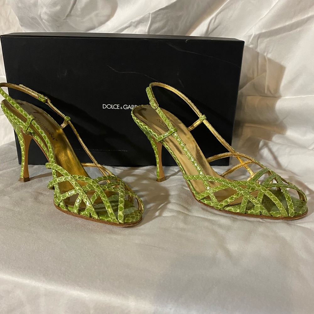 Dolce and GABBANA sling back heels
